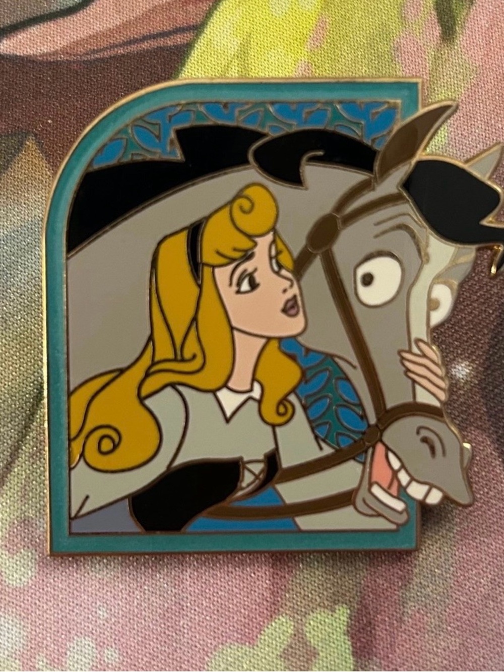 Princesses With Their Horses (Aurora & Samson) Disney Pin